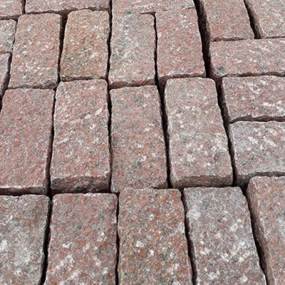 Đá Cubic Granite Đỏ Bình Định KT 10x10x20cm CNS MẢT- DCB17